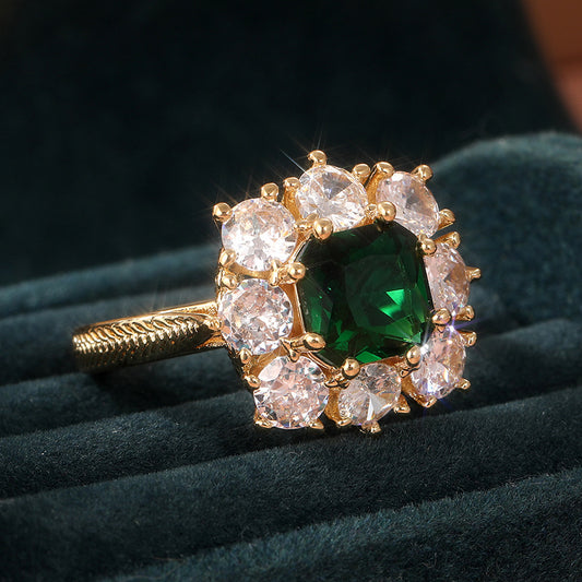 ✨ Elegant Emerald Crystal Ring ✨